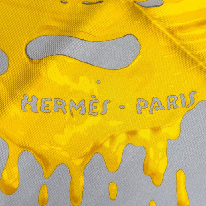 Pristine HERMES scarf Freshly painted silk Women