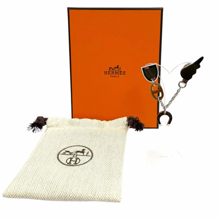 Excellent HERMES Brooch Bon Voyage Pin Brooch Chaine d'Ancre Silver Buffalo horn Women