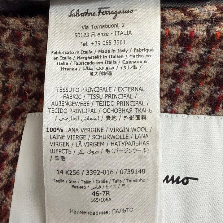 Excellent Salvatore Ferragamo Chester coat Houndstooth logo button