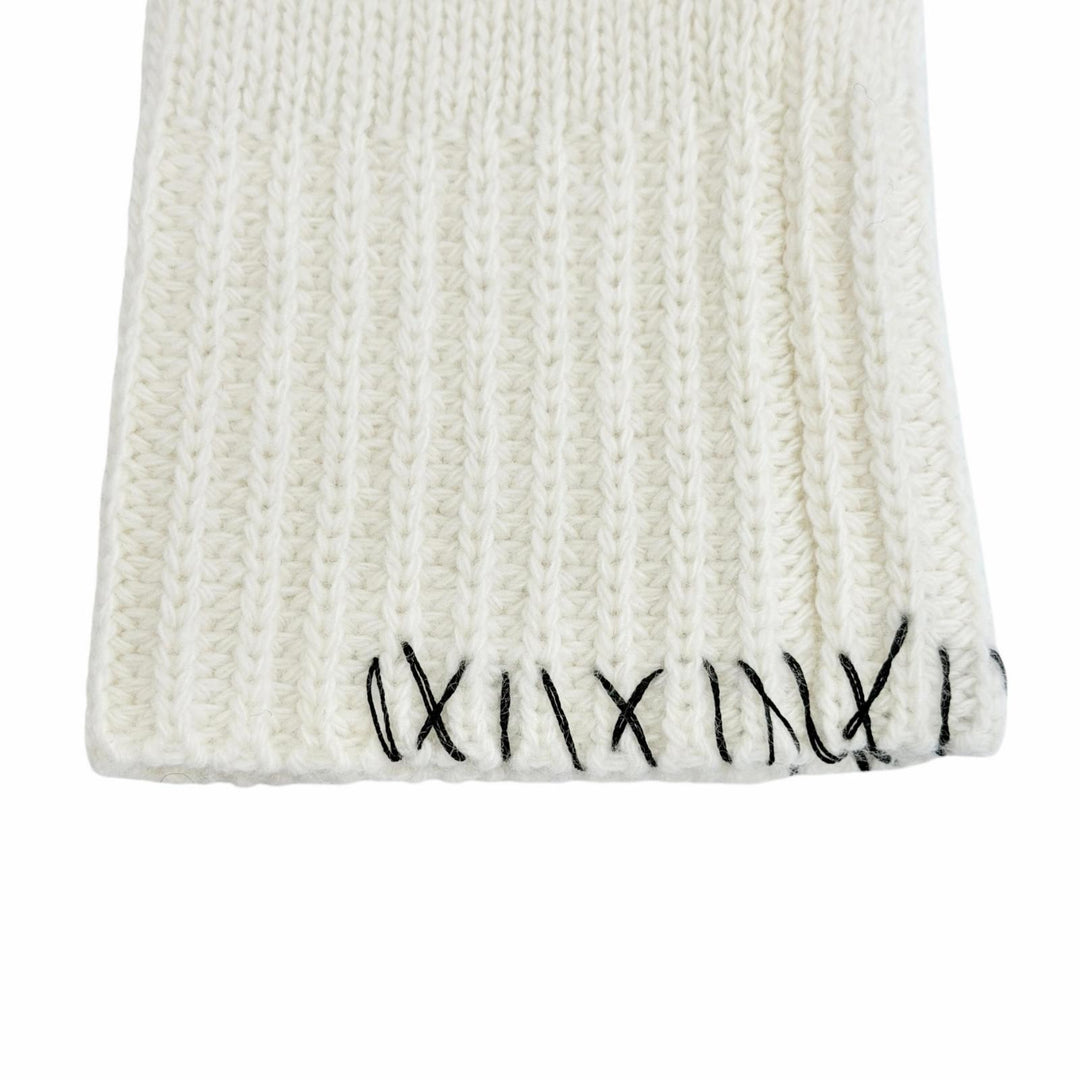 Pristine MARNI Beaded Trim Pullover Long Sleeve Knit Sweater Ivory 40 GCMD0589S0