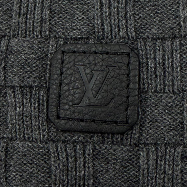 Pristine LOUIS VUITTON sweater Damier leather patch crew neck knit gray mens L