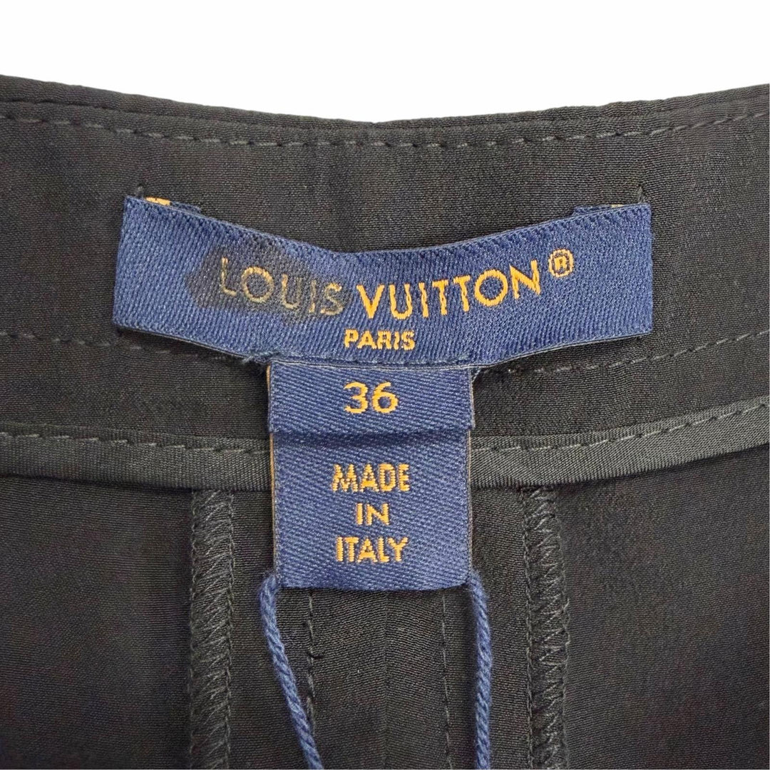 Pristine LOUIS VUITTON Saruel pants LV logo leather patch belt included silk 36