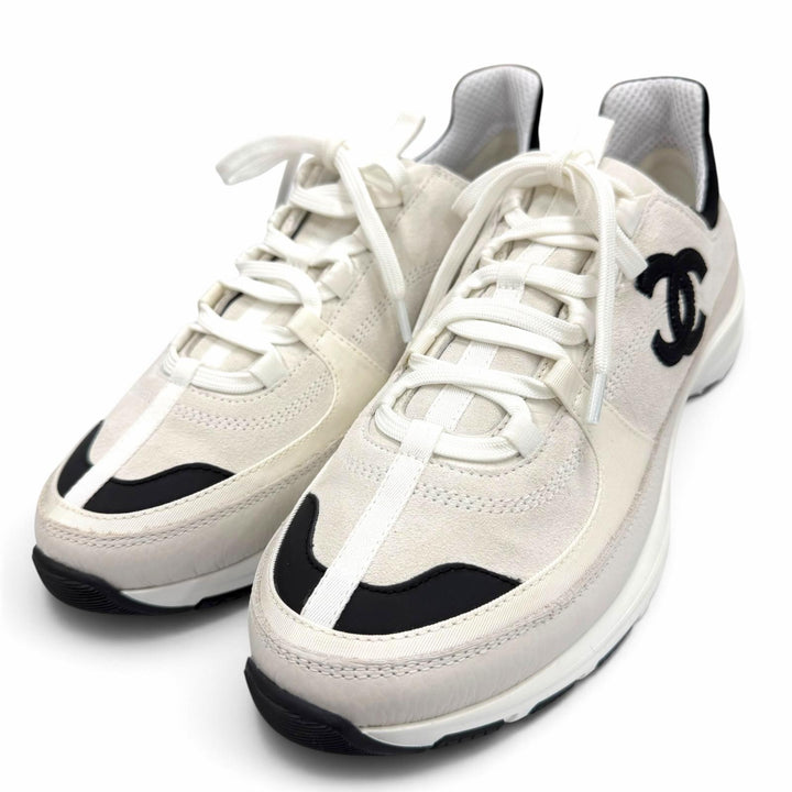 Pristine CHANEL sneakers COCO Mark white Suede leather mens 43 G47011