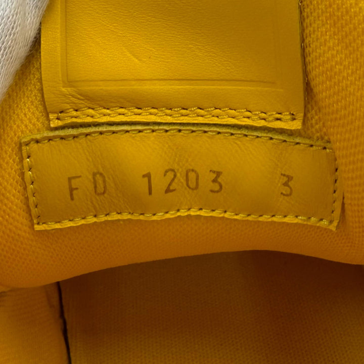 Pristine LOUIS VUITTON sneakers LV Trainer LV logo lace-up leather yellow 3