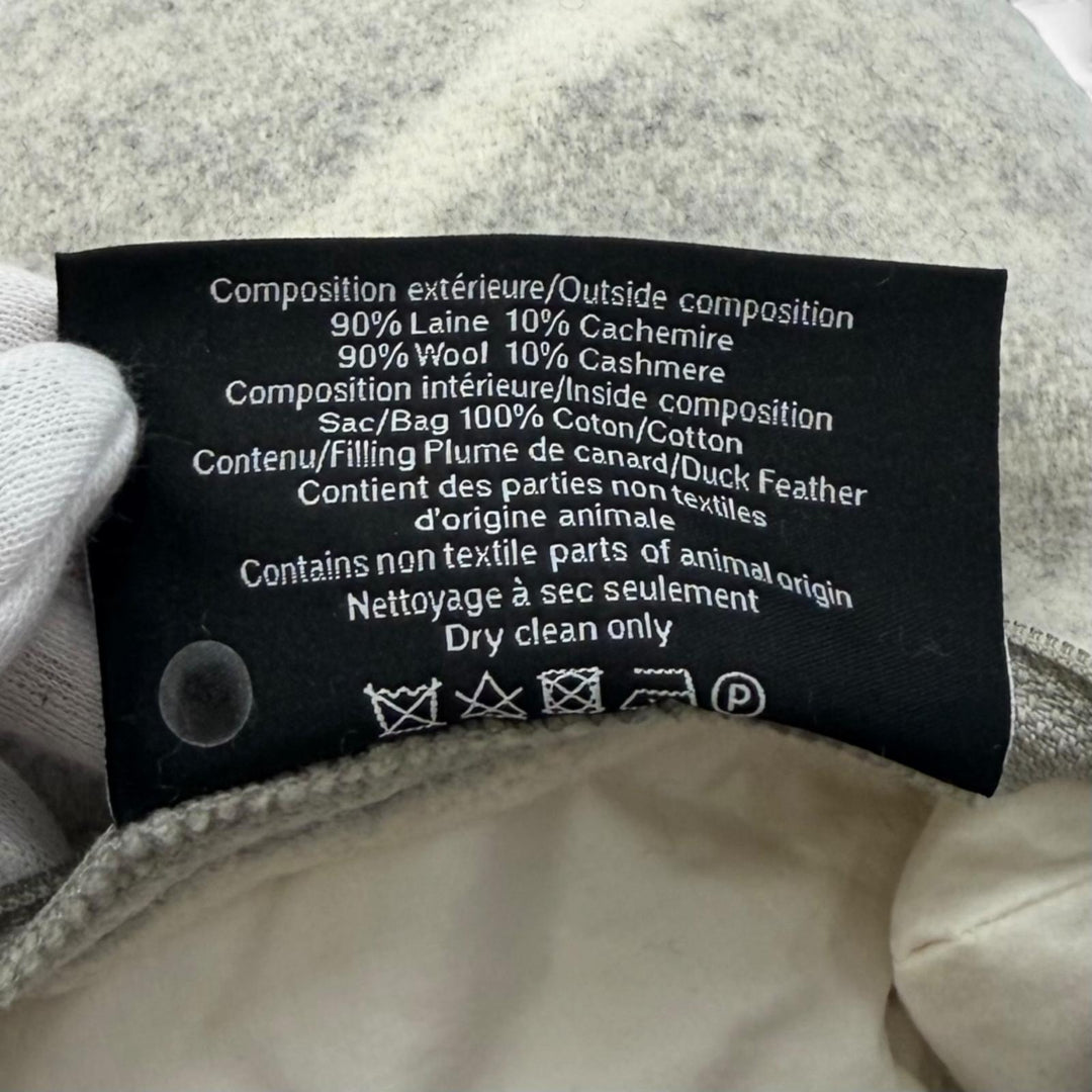 Excellent CHANEL cushion COCO Mark Wool off white wool Women 18V