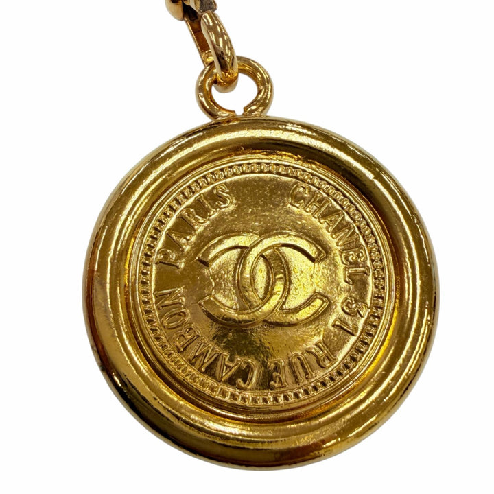 Pristine CHANEL belt Logo COCO Mark coin leather chain gold metal Women