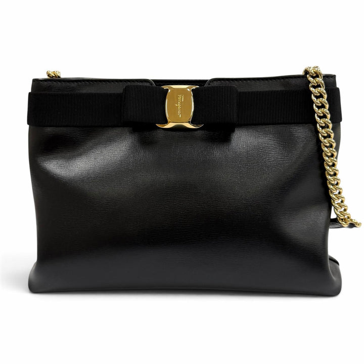 Excellent Salvatore Ferragamo Shoulder Bag Vala Ribbon Leather black leather