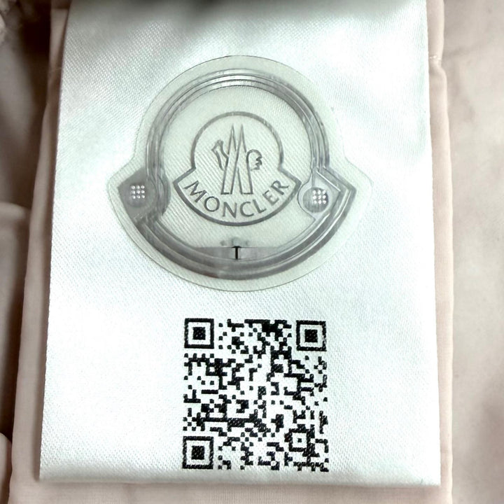 Pristine MONCLER Nylon jacket FEGEO windbreaker with hood and logo patch 3