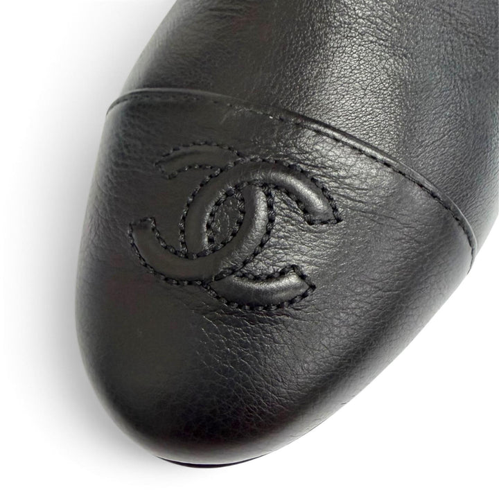 Pristine CHANEL COCO Mark Medium Leather Boots Jockey Boots black 36 G36273