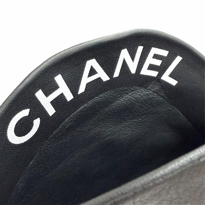 Pristine CHANEL COCO Mark Medium Leather Boots Jockey Boots black 36 G36273