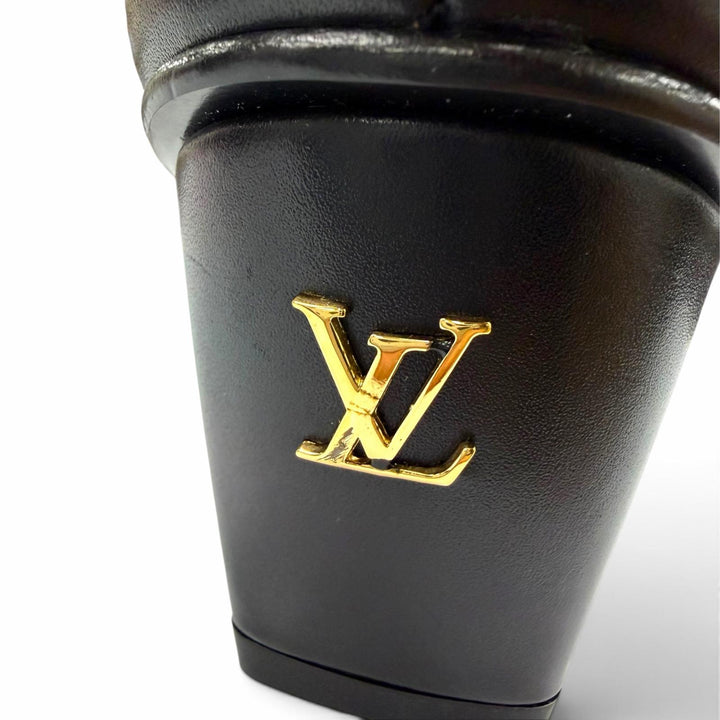 Pristine LOUIS VUITTON short boots Trinity Ankle Boots LV logo leather black 38
