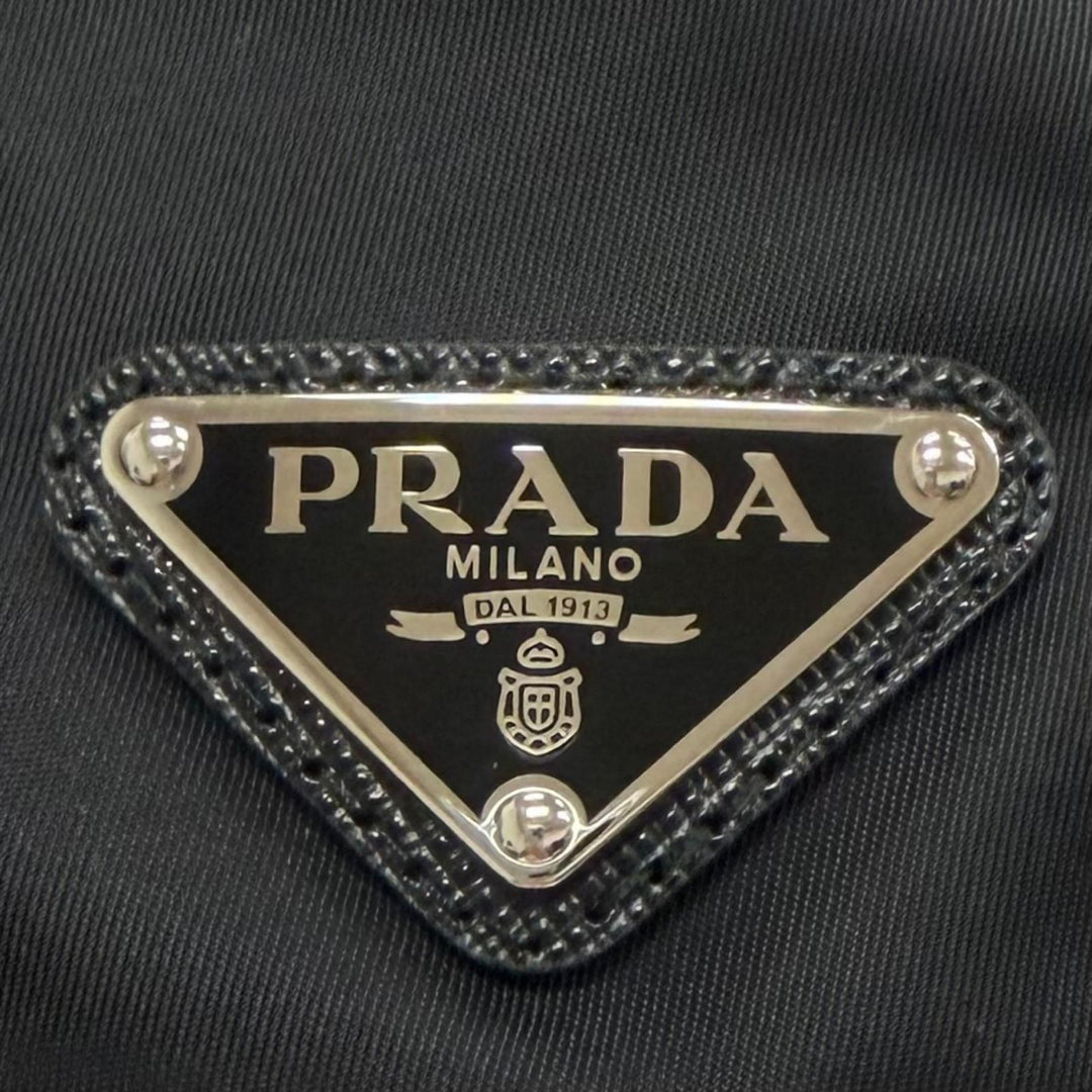 Excellent PRADA hat Re-Nylon Triangle Logo Triangular Plate Hat Bucket L 2HC137
