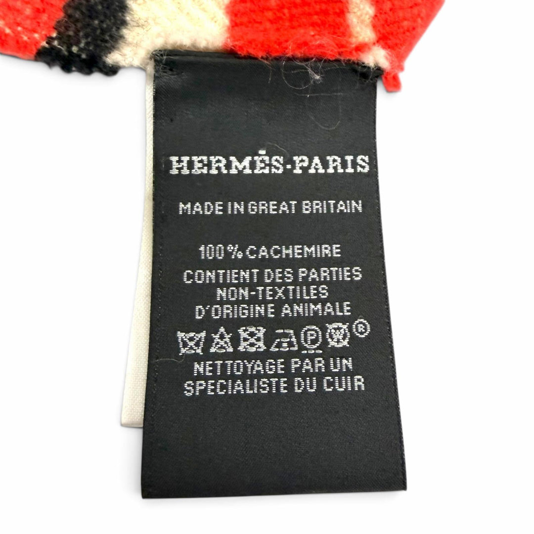 Excellent HERMES blanket Logo leather patch, check pattern, fringe, cashmere