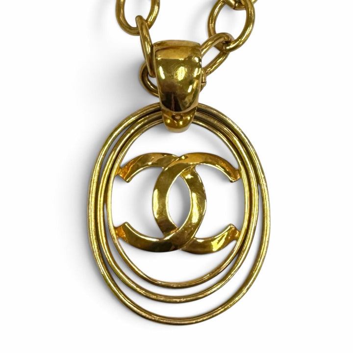 Great CHANEL Necklace COCO Mark Chain gold Women 95P