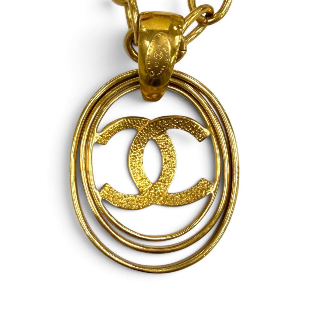 Great CHANEL Necklace COCO Mark Chain gold Women 95P