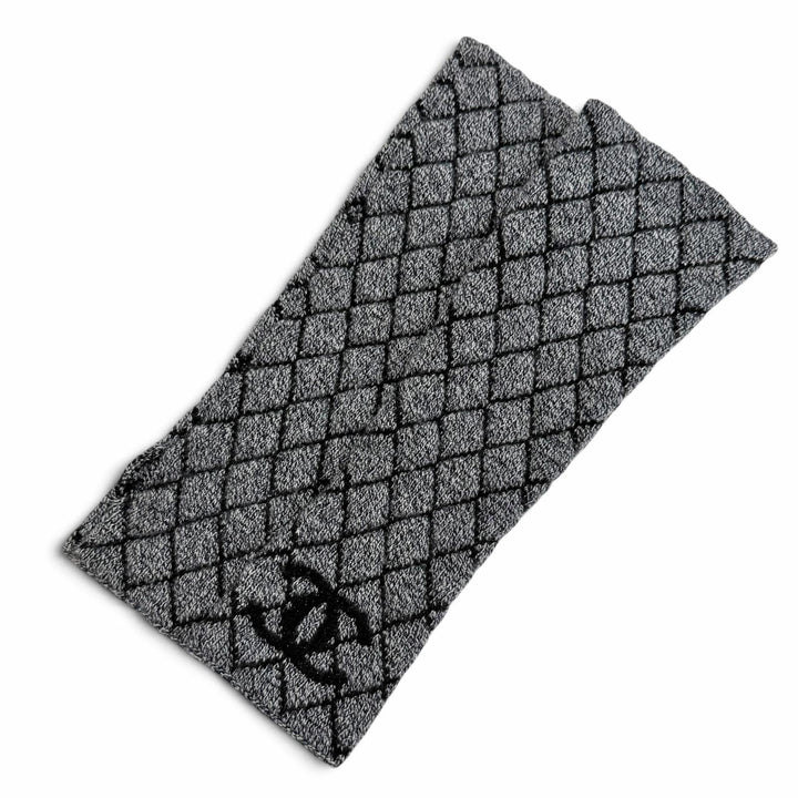 Great CHANEL COCO Mark Matelassé Knit Arm Warmers/Arm Covers gray cashmere 18A