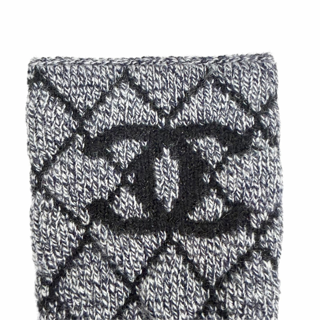 Great CHANEL COCO Mark Matelassé Knit Arm Warmers/Arm Covers gray cashmere 18A