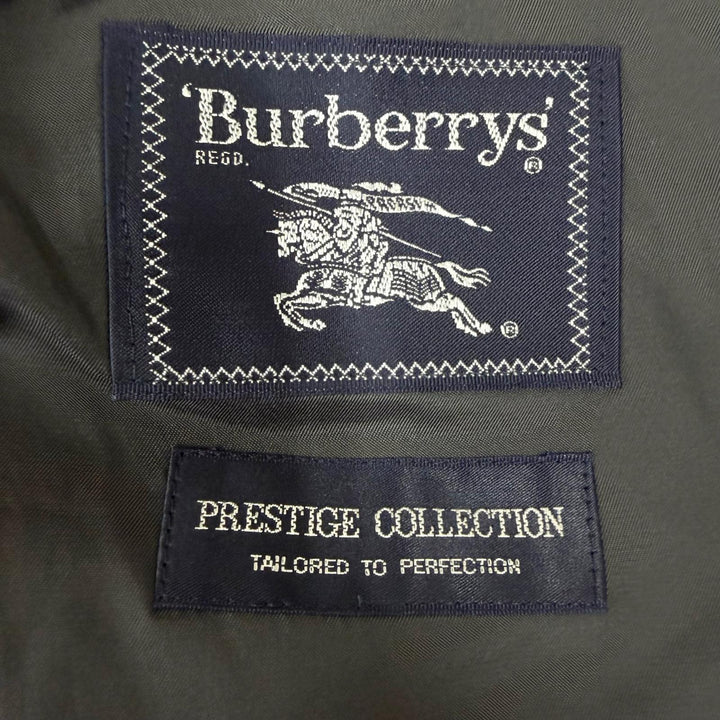 Excellent Burberrys suit PRESTIGE COLLECTION Double Navy system