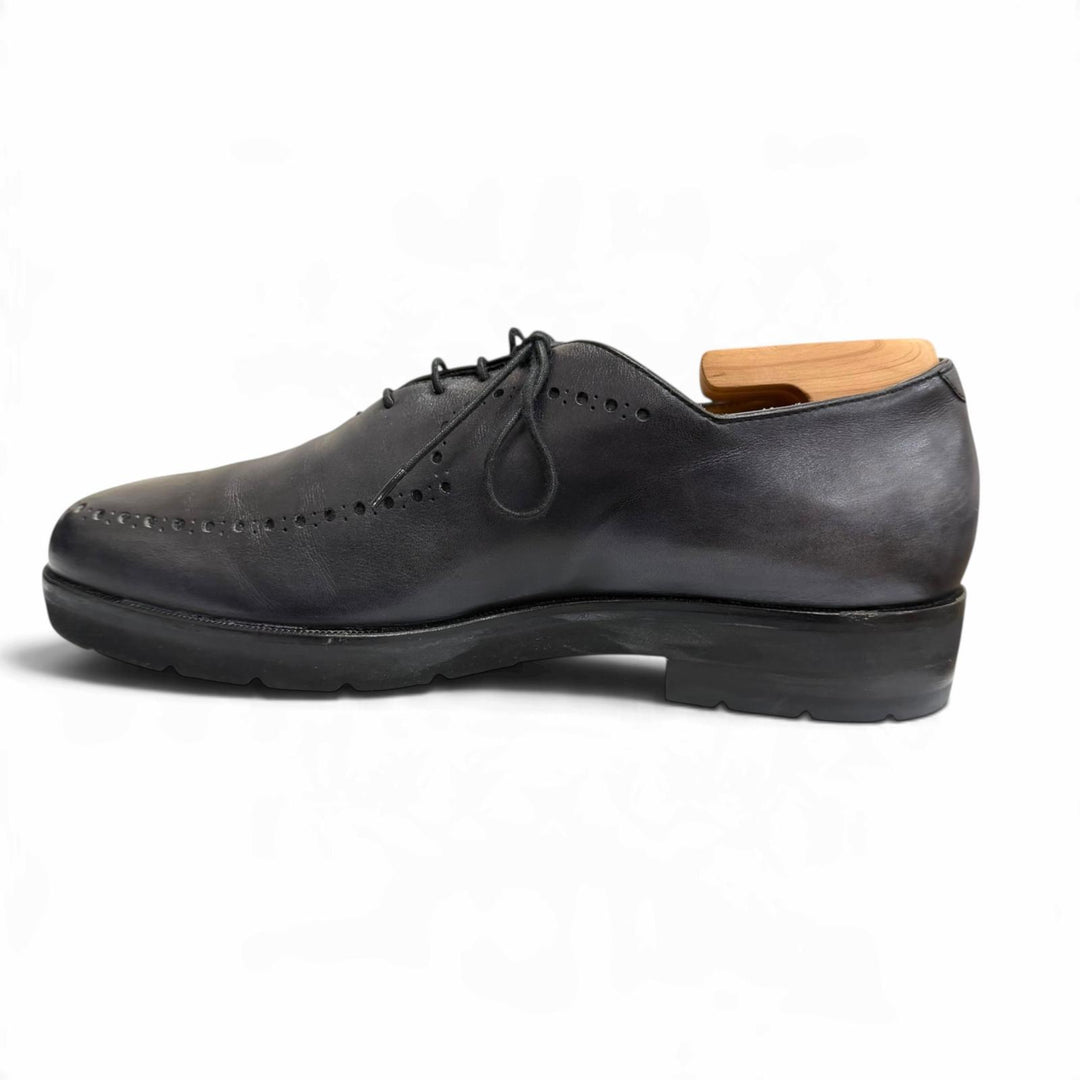 Great Berluti Dress shoes Perforated design plain toe lace-up shoes Black series