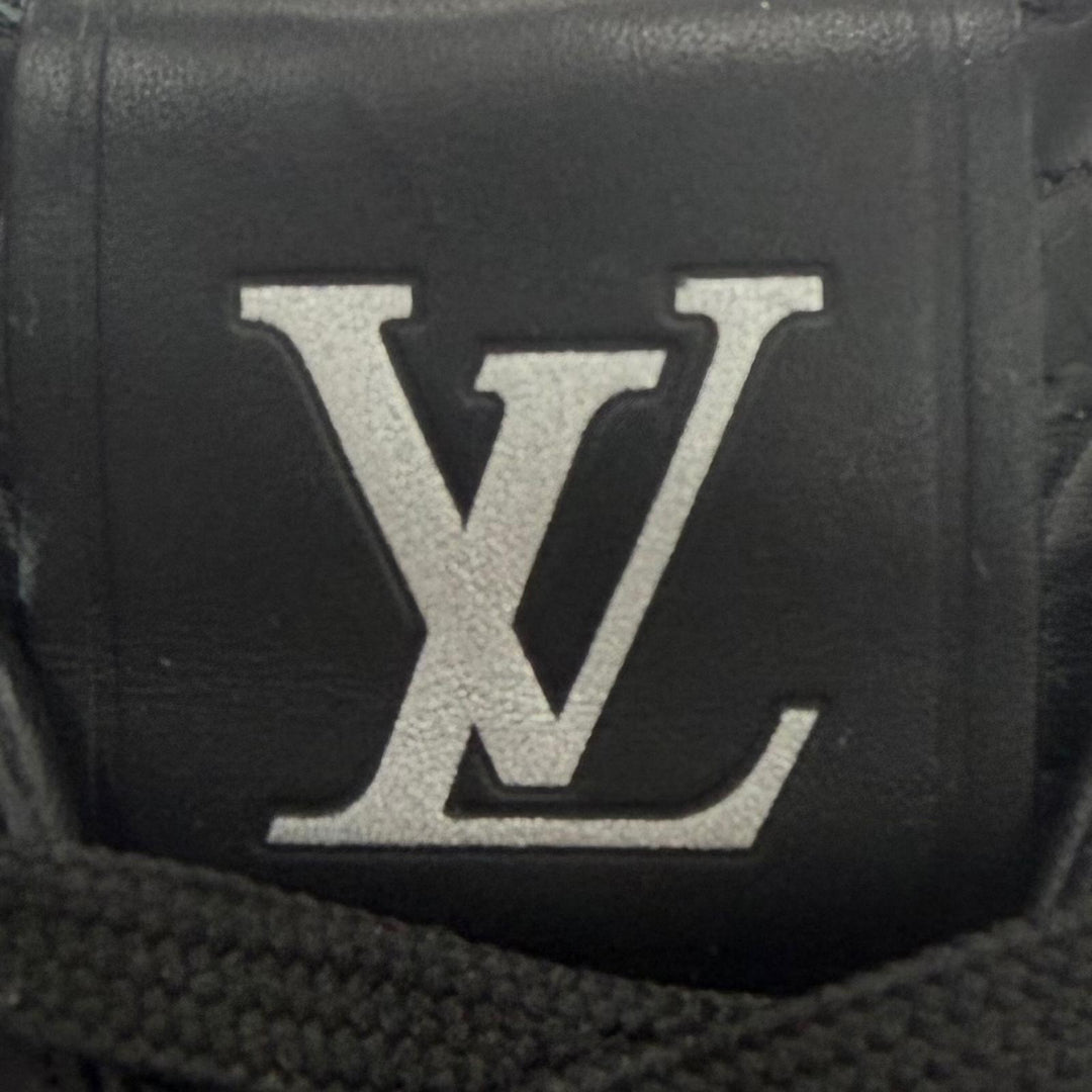 Great LOUIS VUITTON Low cut sneakers monogram lace-up black leather mens 8