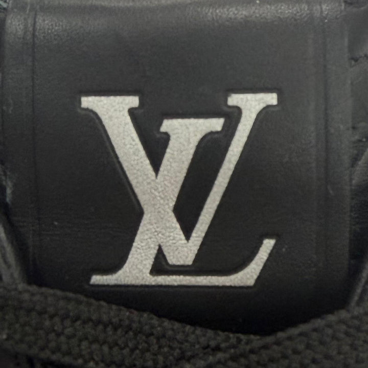 Great LOUIS VUITTON Low cut sneakers monogram lace-up black leather mens 8