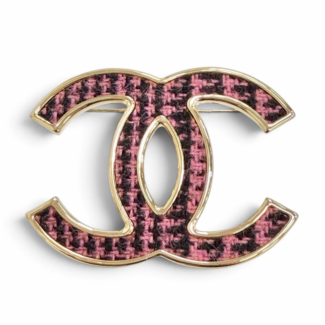 Great CHANEL Brooch COCO Mark CC Logo Tweed gold Women B22K AB9482