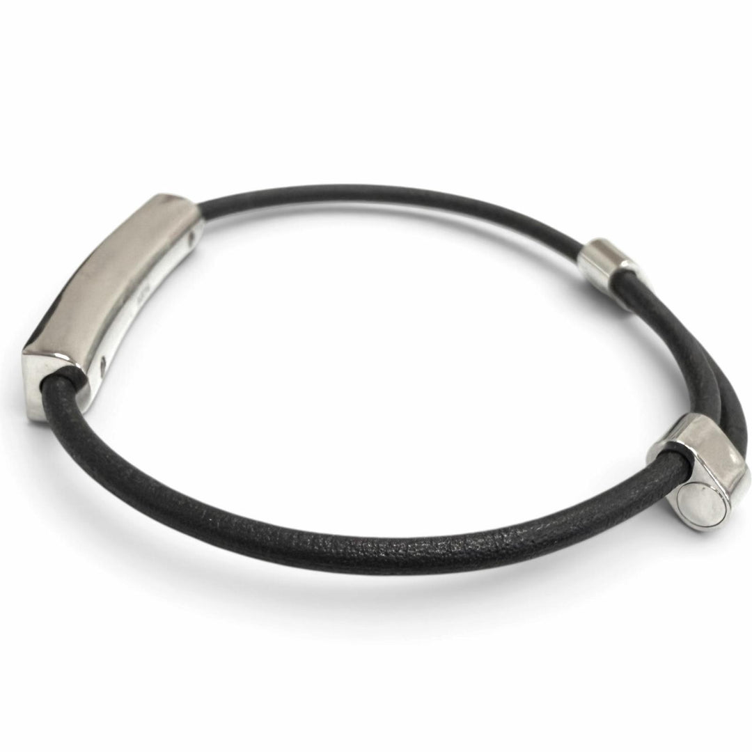 Great LOUIS VUITTON bracelet Brasserie Champs Elysées LV logo Silver