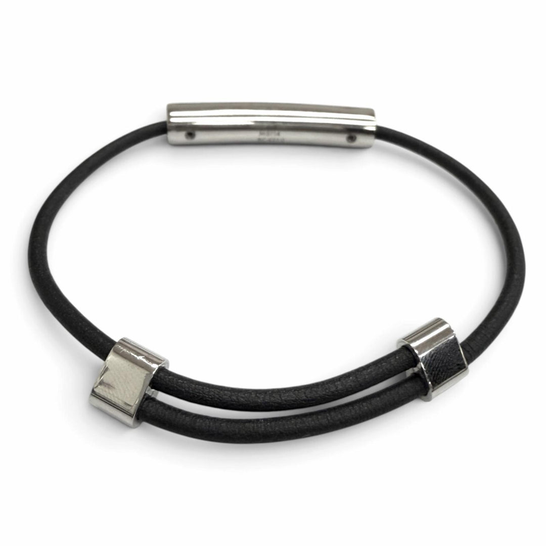 Great LOUIS VUITTON bracelet Brasserie Champs Elysées LV logo Silver