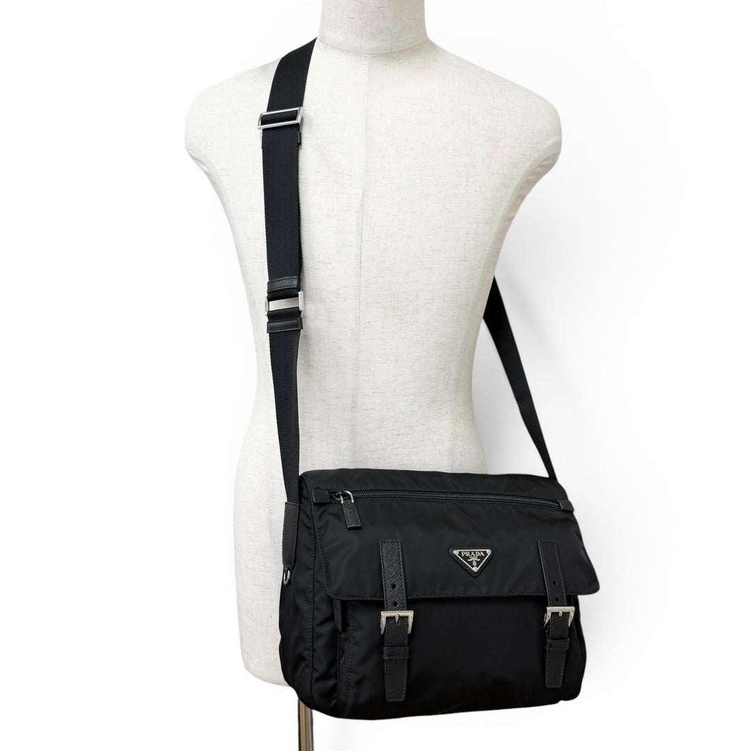 Excellent PRADA Shoulder Bag Triangle Logo Re-Nylon Messenger Bag black