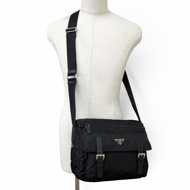 Excellent PRADA Shoulder Bag Triangle Logo Re-Nylon Messenger Bag black