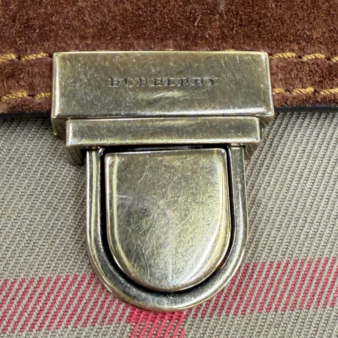 Excellent BURBERRY Shoulder Bag Leather accents, Burberry check flap leather