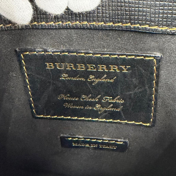 Excellent BURBERRY Shoulder Bag Leather accents, Burberry check flap leather