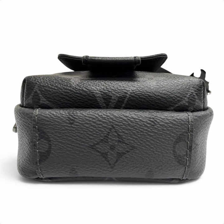 Excellent LOUIS VUITTON Shoulder Bag Double phone pouch black Monogram Eclipse