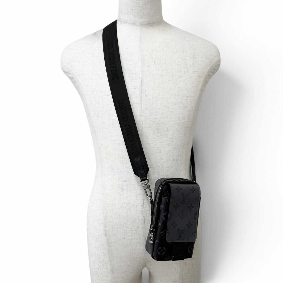 Excellent LOUIS VUITTON Shoulder Bag Double phone pouch black Monogram Eclipse