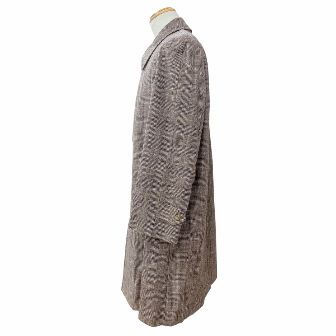 Great Burberrys coat Maruzen exclusive check pattern, concealed placket.