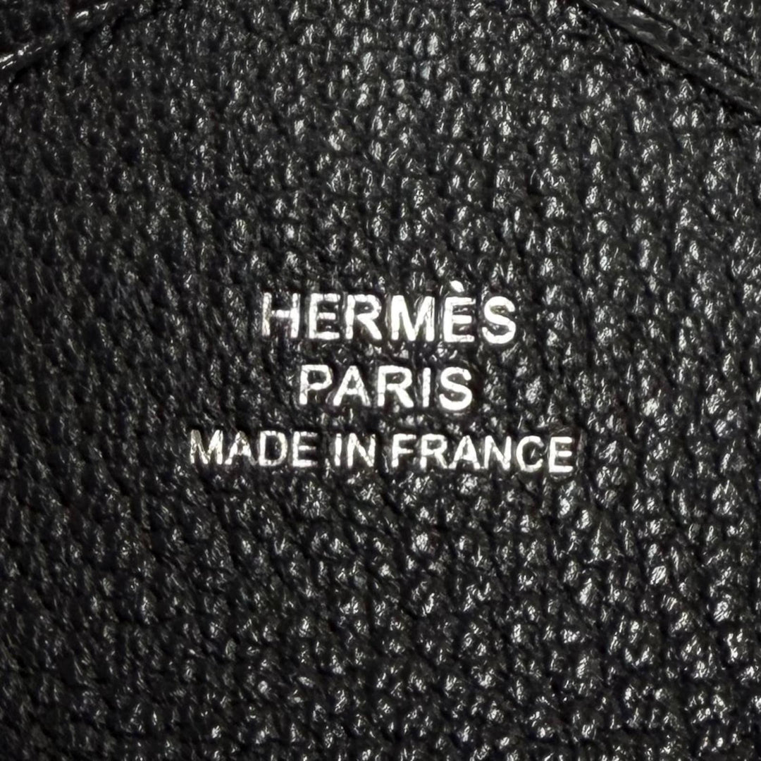 Pristine HERMES Bifold Wallet Calvi duo Serie Metal Compact Wallet black Shave