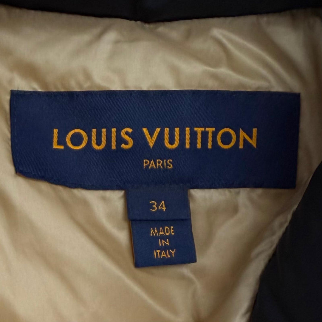Excellent LOUIS VUITTON down coat Rubber logo patch monogram black Nylon 34