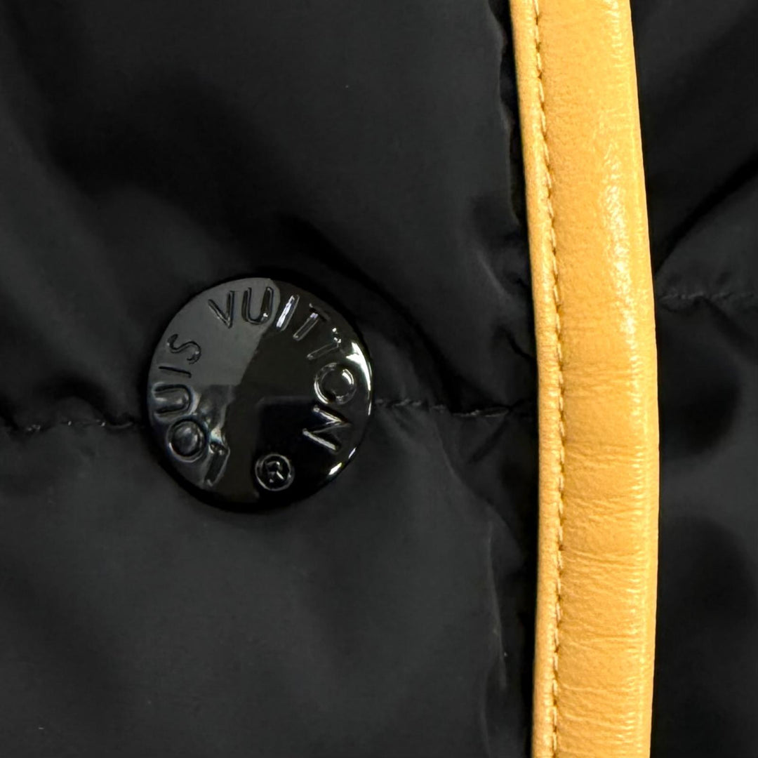 Excellent LOUIS VUITTON down coat Rubber logo patch monogram black Nylon 34