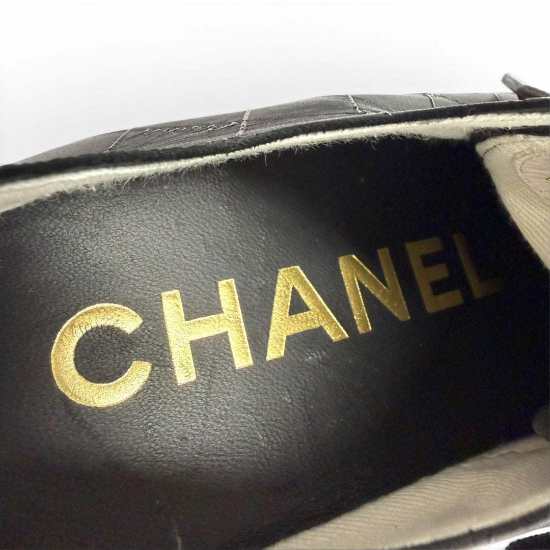 Great CHANEL Lowcutsneakers COCO Mark logo print lace-up black leather 36 G46368