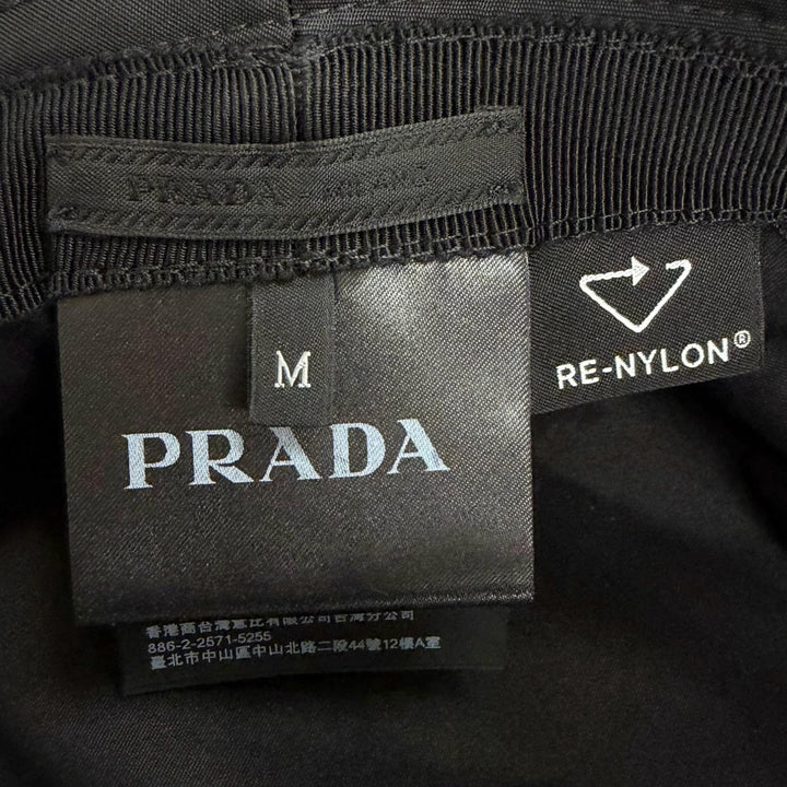 Great PRADA hat Triangle logo triangular plate Re-Nylon bucket black
