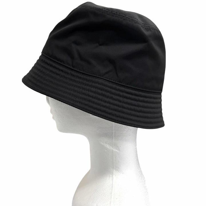 Great PRADA hat Triangle logo triangular plate Re-Nylon bucket black