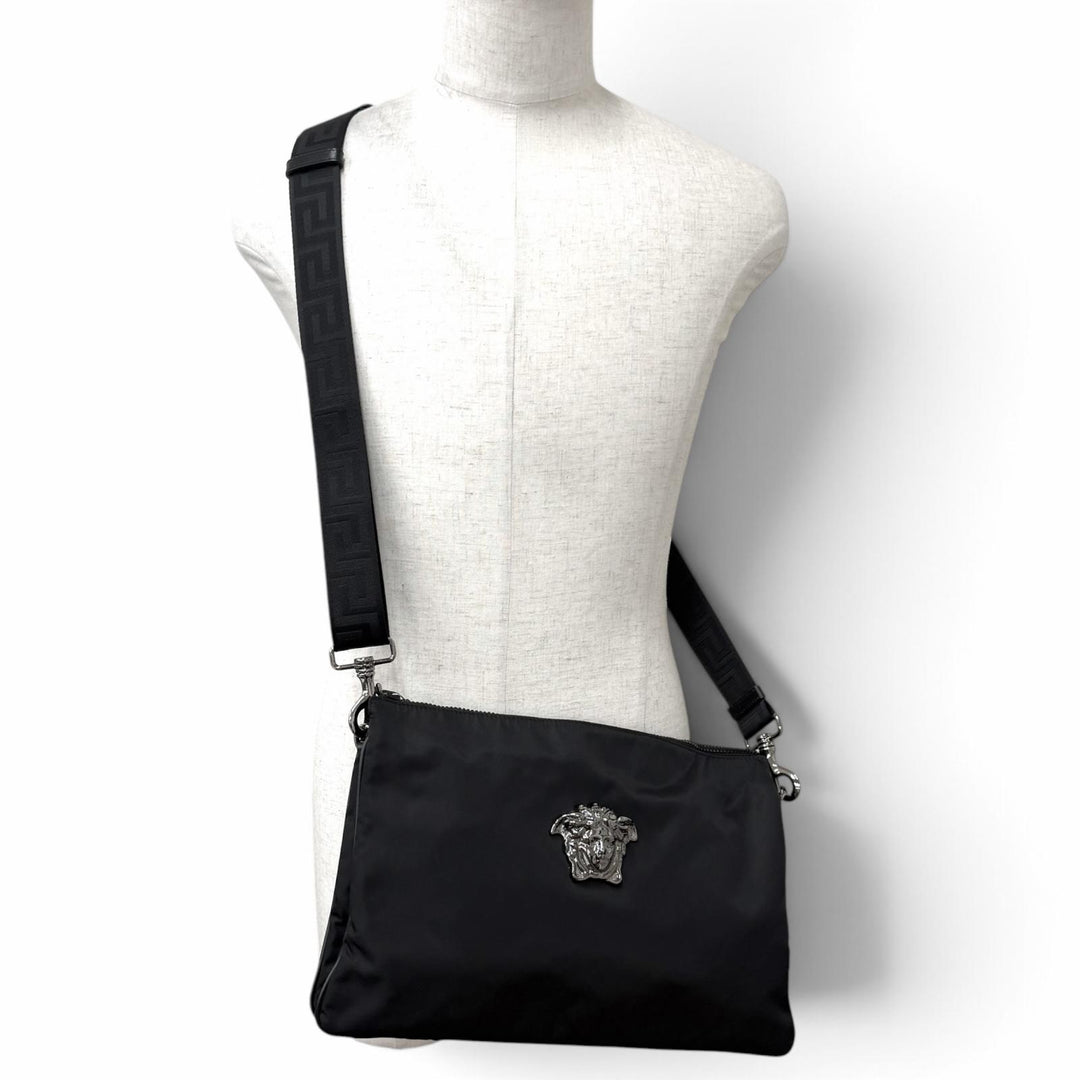 Excellent VERSACE Shoulder Bag 3D Medusa Greca 2WAY black