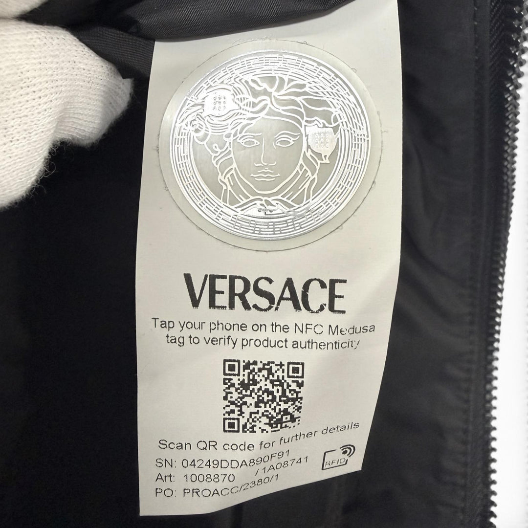 Excellent VERSACE Shoulder Bag 3D Medusa Greca 2WAY black