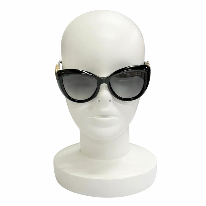Excellent CHANEL COCO Mark Heart Motif Butterfly Sunglasses black 5517-A