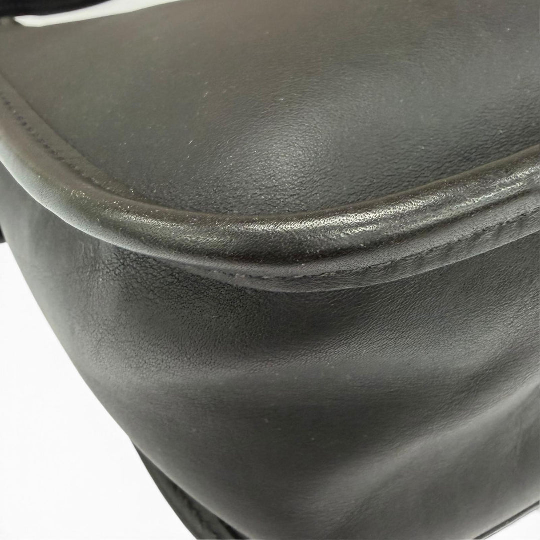 Excellent COACH Shoulder Bag Old Coach glove leather with charm black 9950