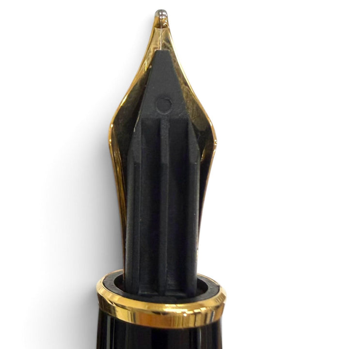 Excellent MONTBLANC fountain pen Meisterstück Classic black 14K mens
