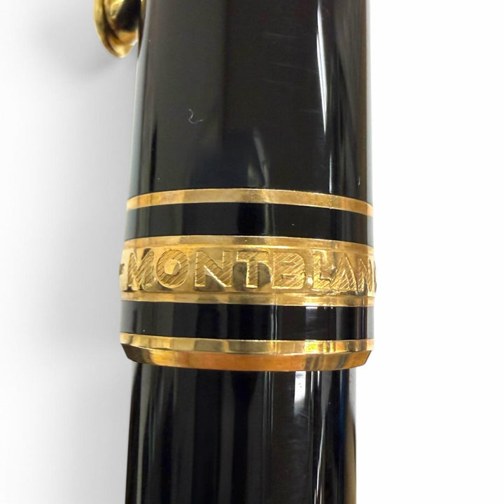 Excellent MONTBLANC fountain pen Meisterstück Classic black 14K mens