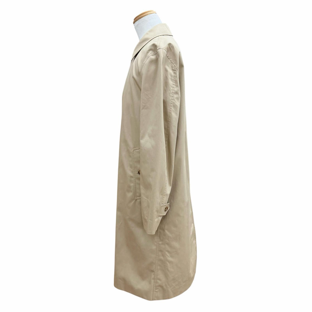 Pristine BURBERRY coat Nova check pattern lining, concealed placket. 48 8111615