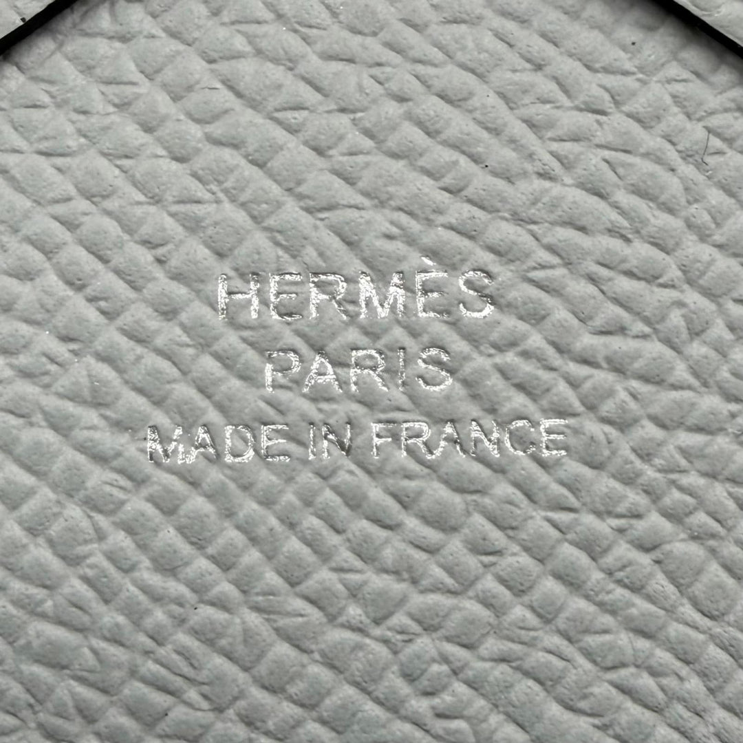 Pristine HERMES Bifold Wallet Calvi duo Serie Metal Epsom Leather Women