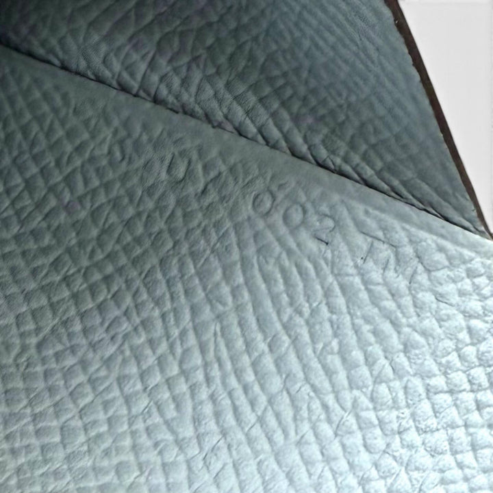Pristine HERMES Bifold Wallet Calvi duo Serie Metal Epsom Leather Women